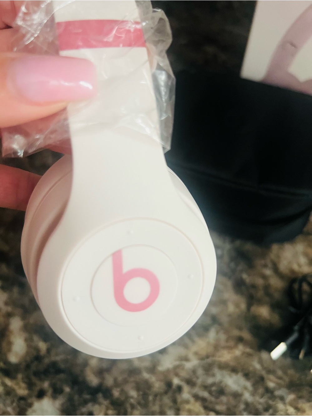 Solo3 Wireless Headphones - Pink/White